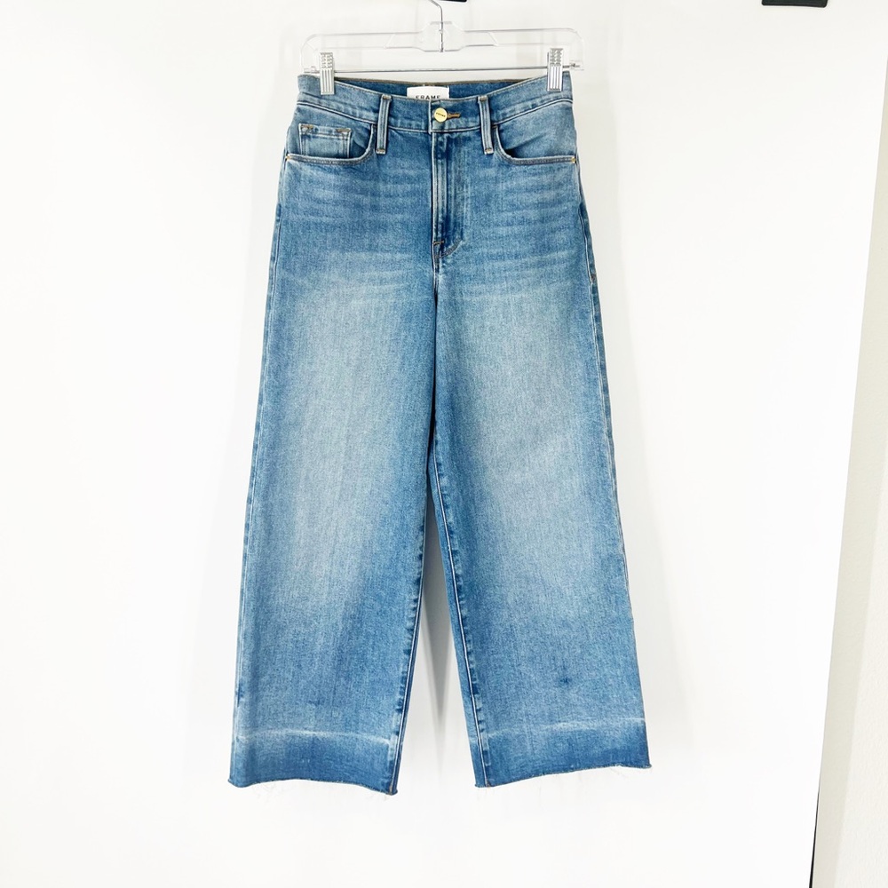 Frame Ali Wide Leg Crop Raw Edge Jeans in Imogen Dip
